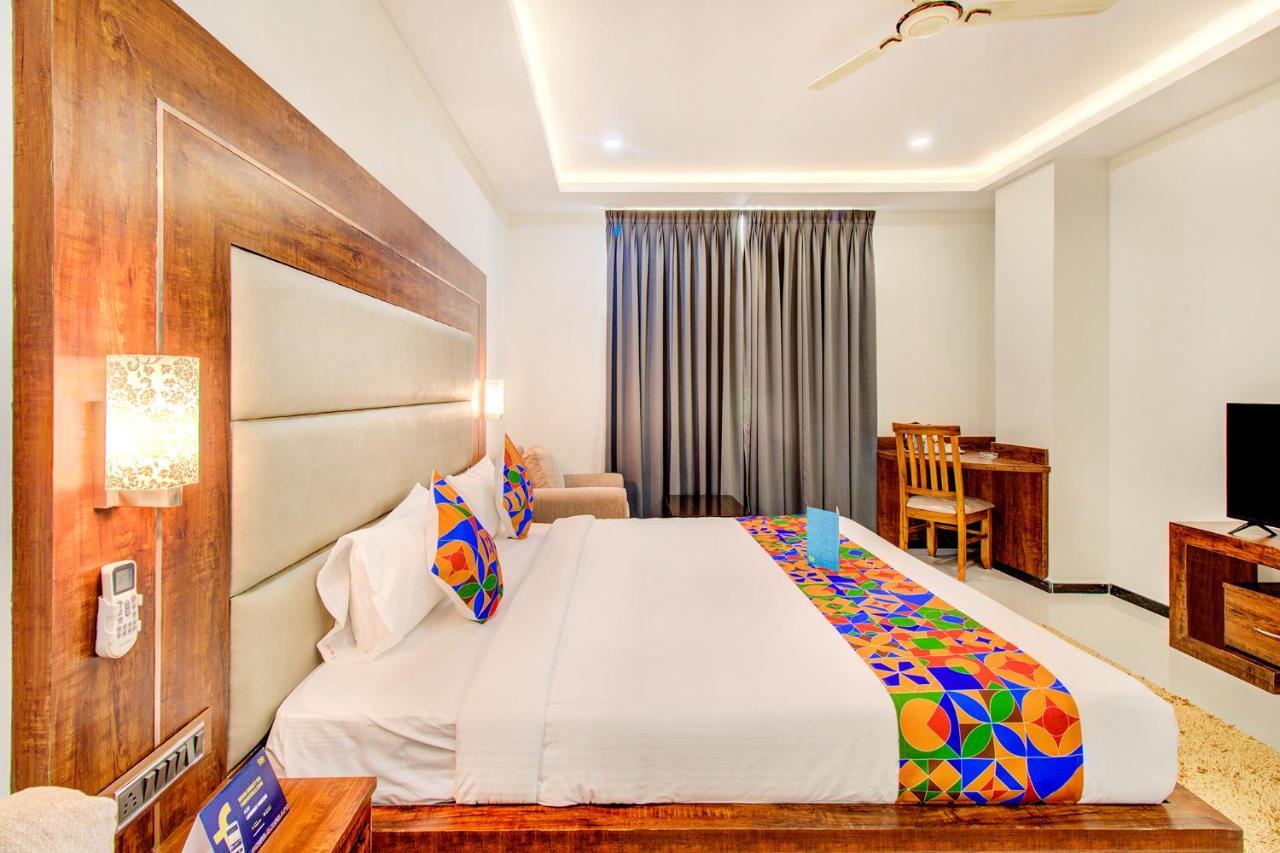 Fabhotel The Royal Suites - Nr Gopalan Innovation Mall Бангалор Экстерьер фото
